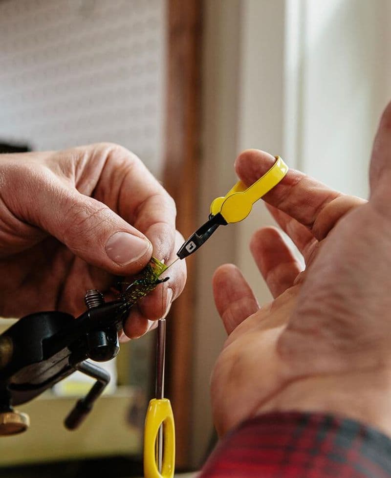 Ergo Hackle Plier - Yellow view 7