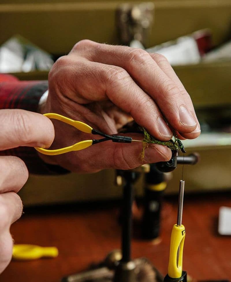 Ergo Hackle Plier - Yellow view 4