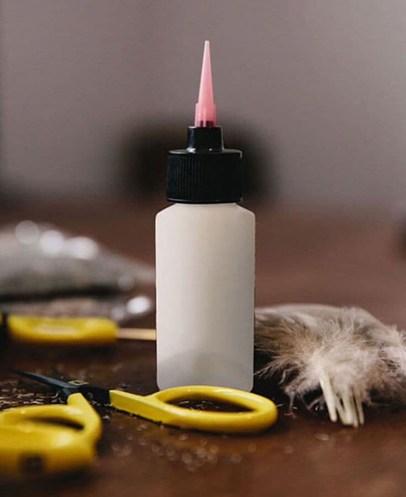 Applicator Bottle. Cap & Needles view 1