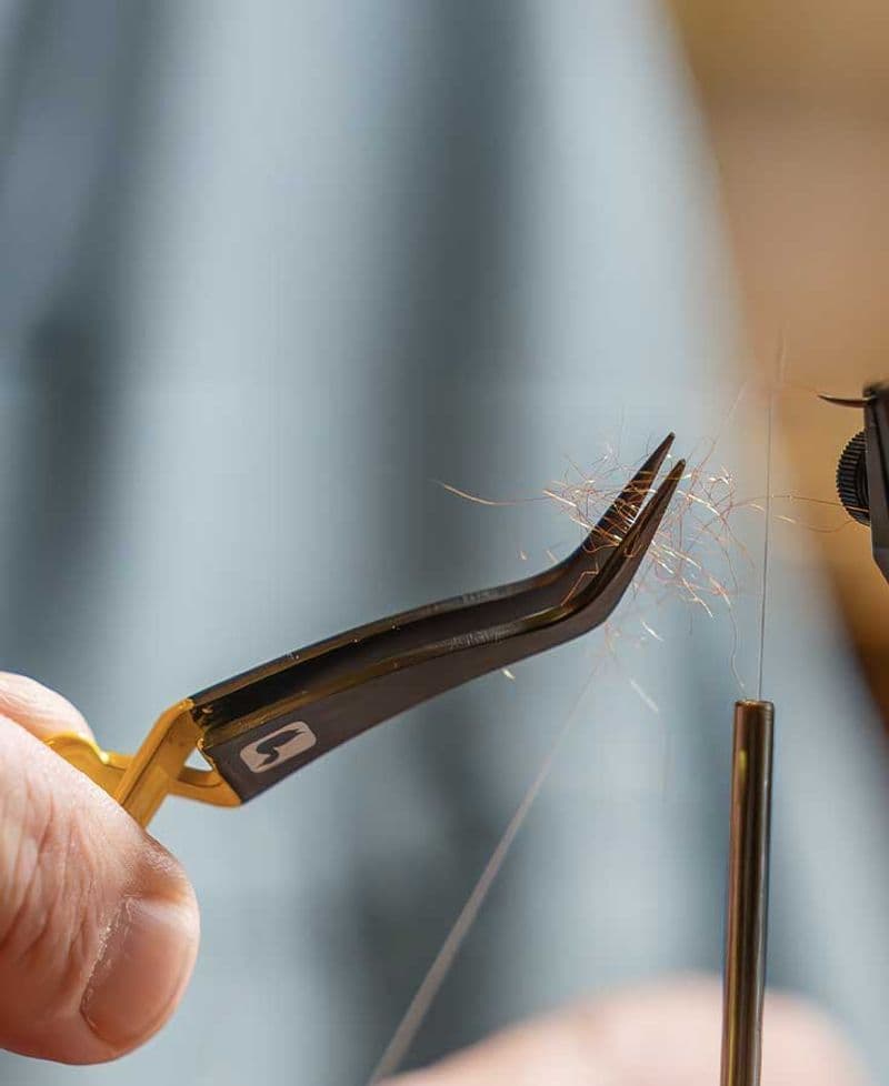 Micro Tip D-Loop Tweezer view 1