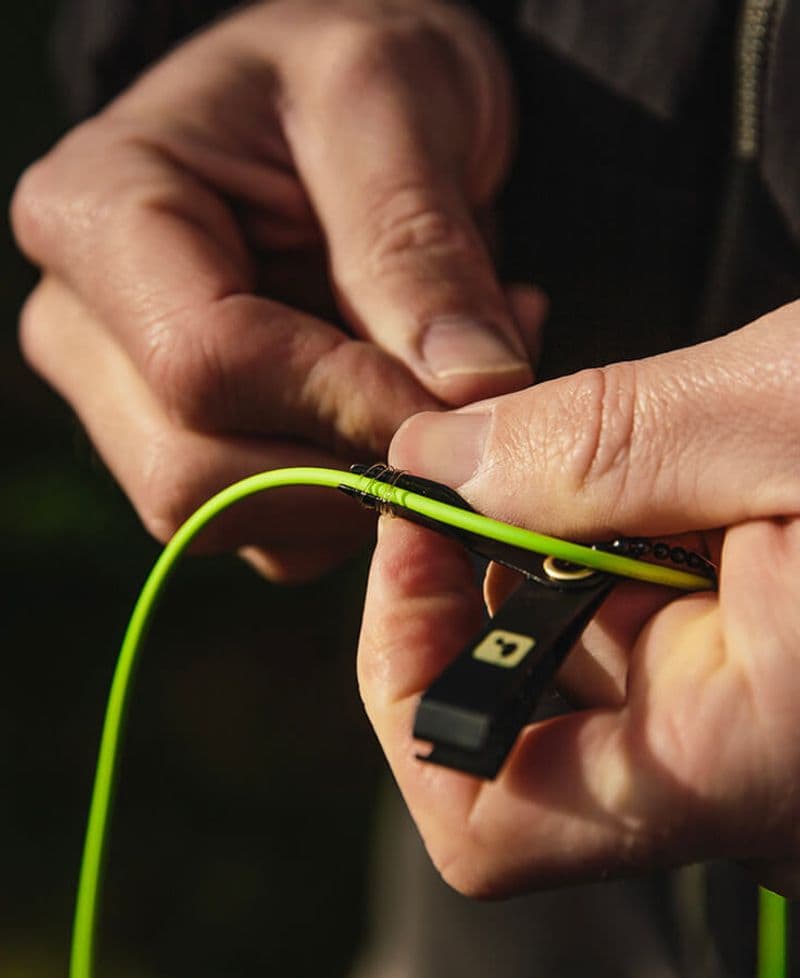 Rogue Nippers with Knot Tool view 1