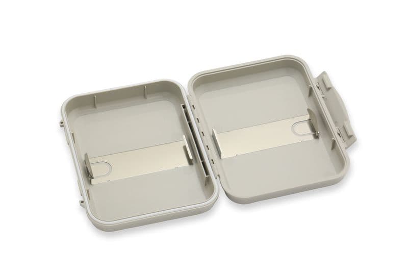 Universal System Case Off-White |